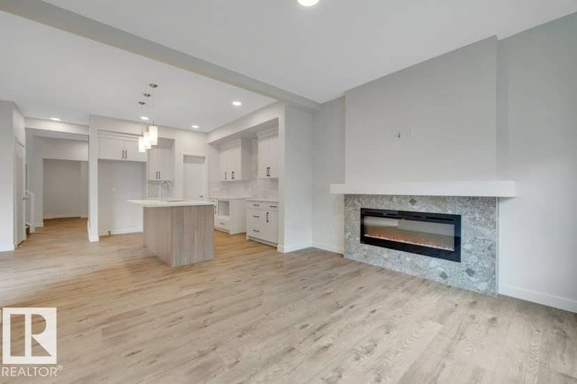 690 Bank DR — photo 21 of 40