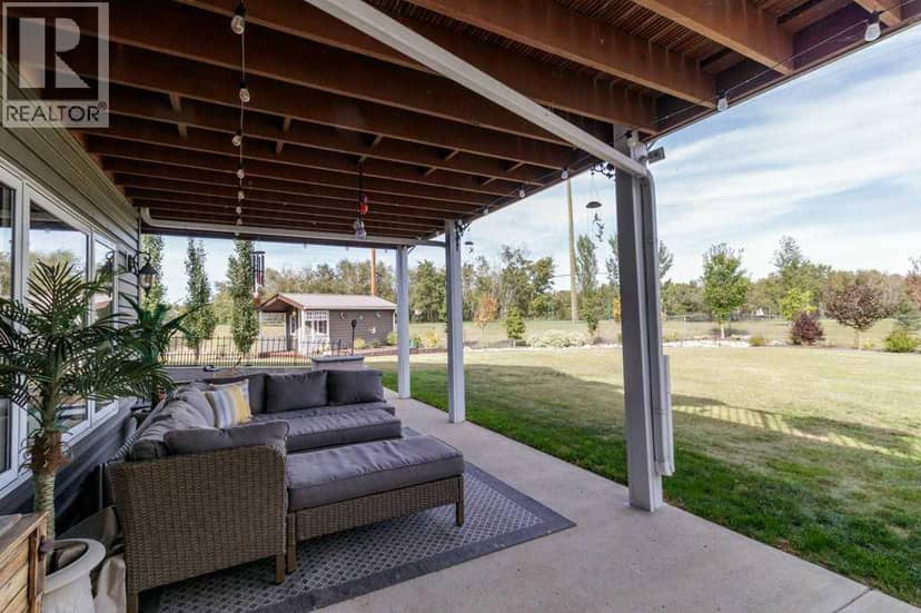 31 Fawn Meadows Crescent — photo 32 of 40
