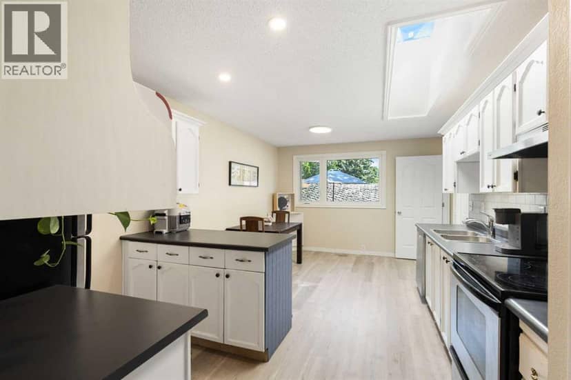 14904 1 Street SE — photo 10 of 40