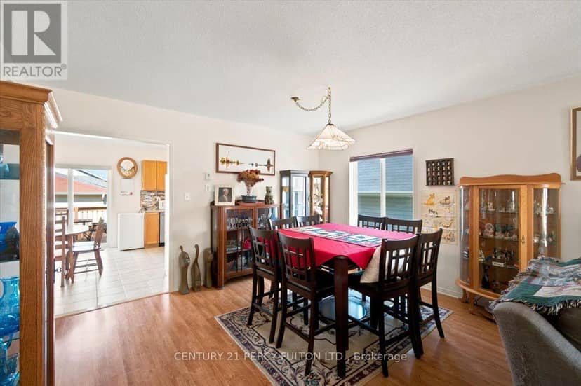 111 White Drive — photo 12 of 40