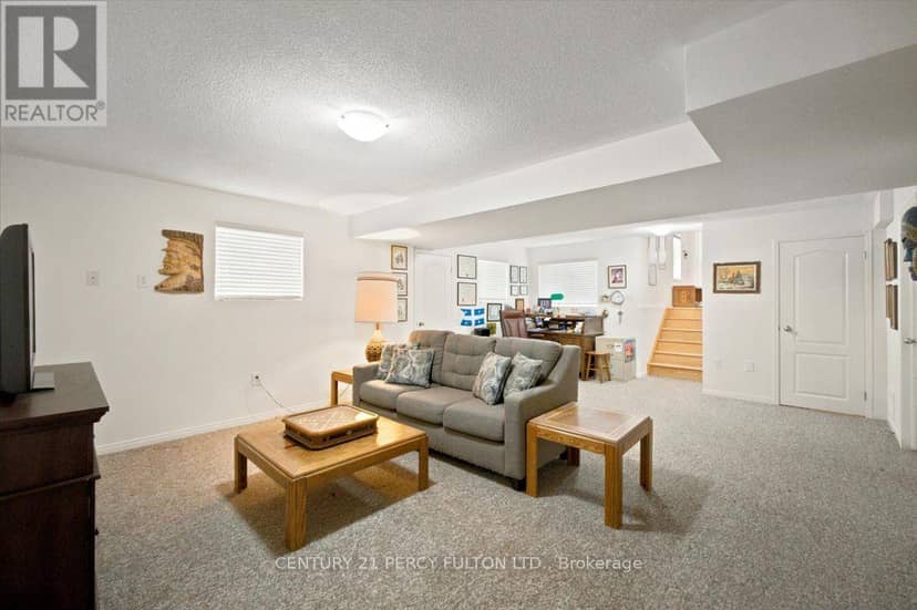 111 White Drive — photo 24 of 40