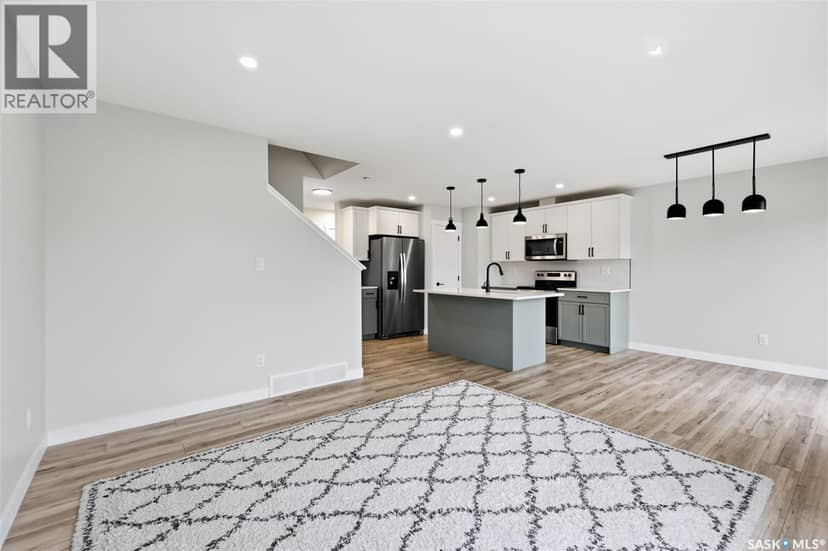 713 Brighton BOULEVARD — photo 14 of 40
