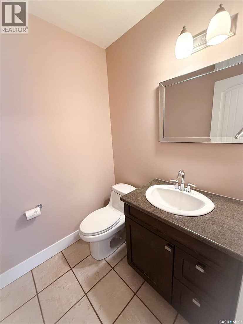 725 Centre STREET — photo 12 of 40