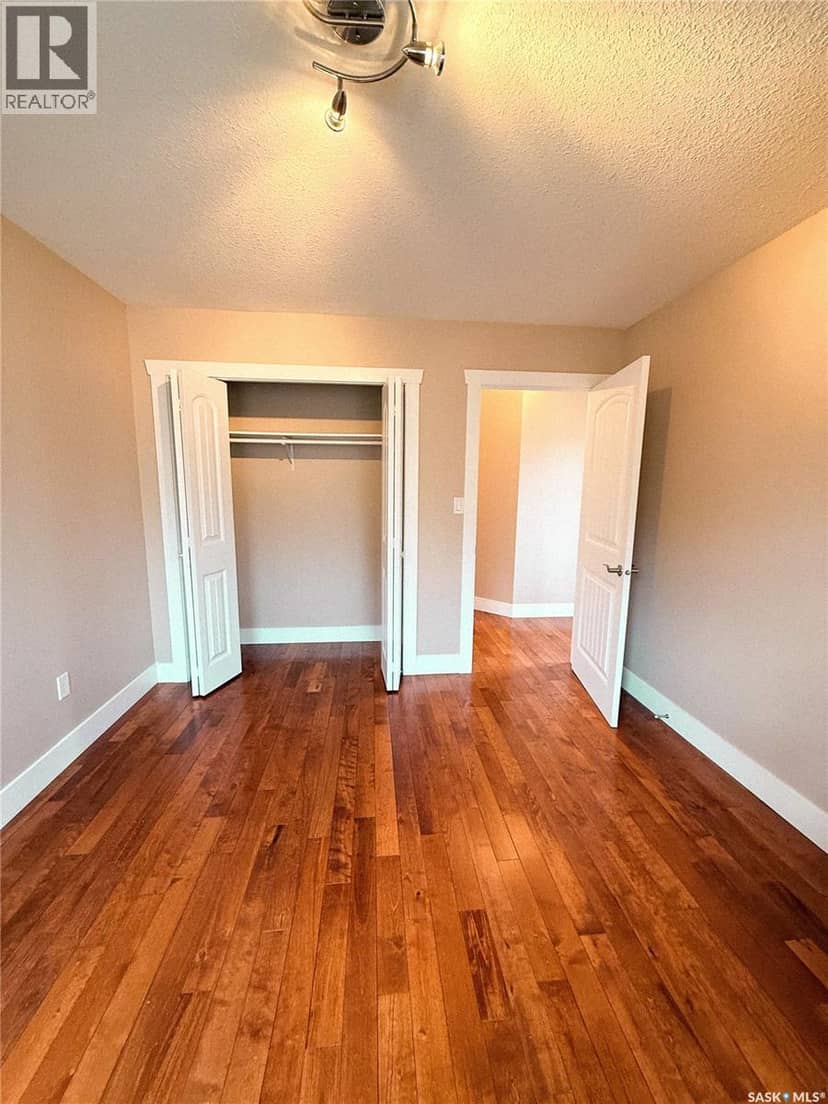 725 Centre STREET — photo 19 of 40