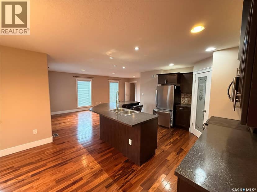 725 Centre STREET, Shaunavon, photo 5