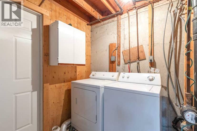 4108 67 Street NW — photo 18 of 19