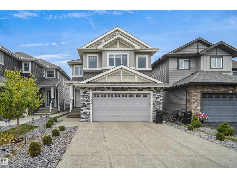 7520 174 AV NW, Edmonton