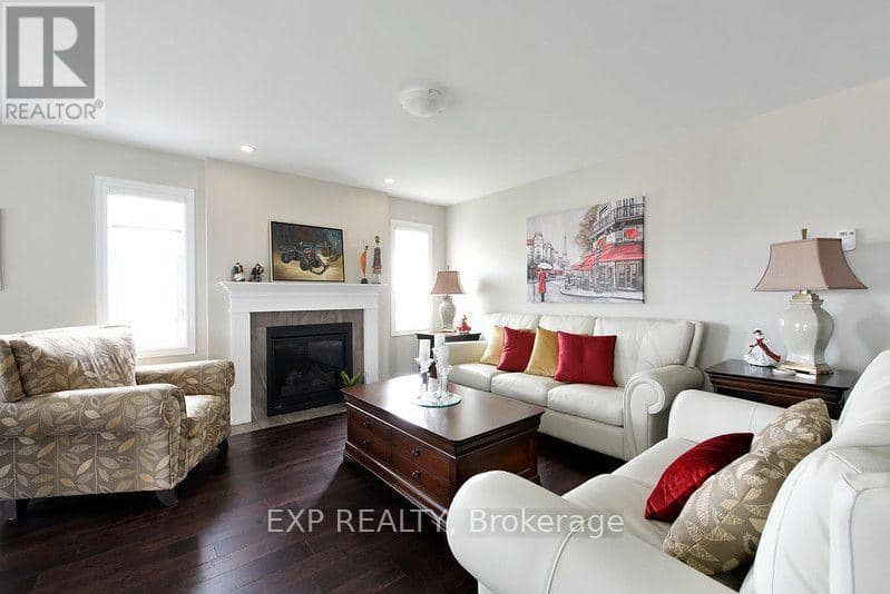831 Solidex Place, Russell, photo 5