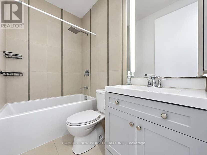 PH10 - 101 Peter Street — photo 10 of 10