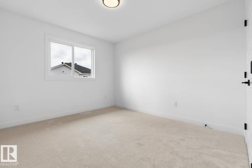 41 Caledon Cr — photo 25 of 35