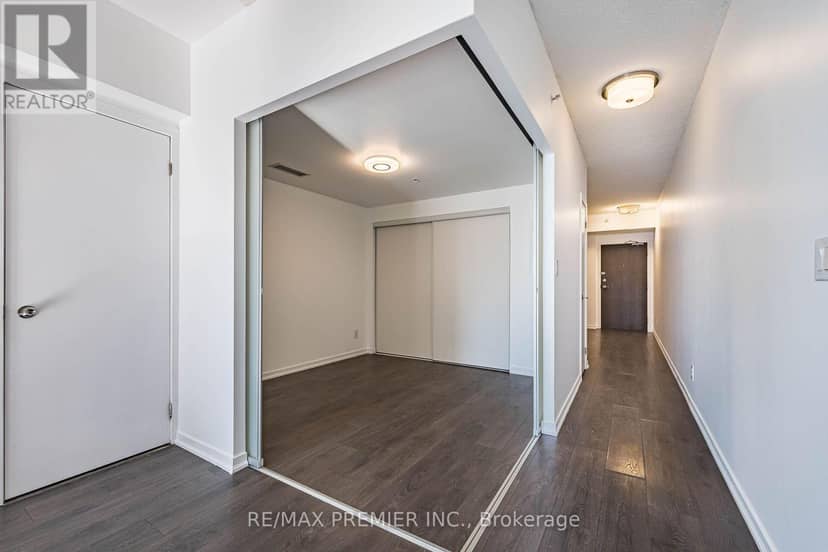 808 - 68 Abell Street — photo 10 of 40