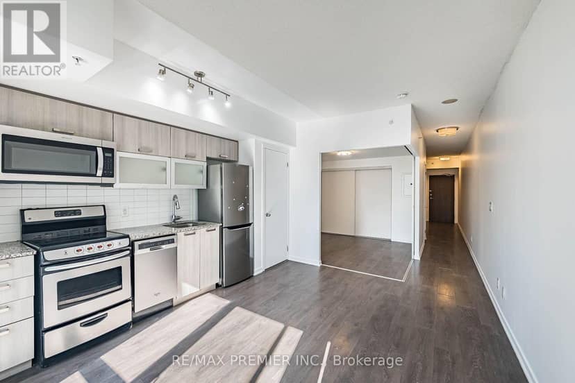 808 - 68 Abell Street — photo 17 of 40
