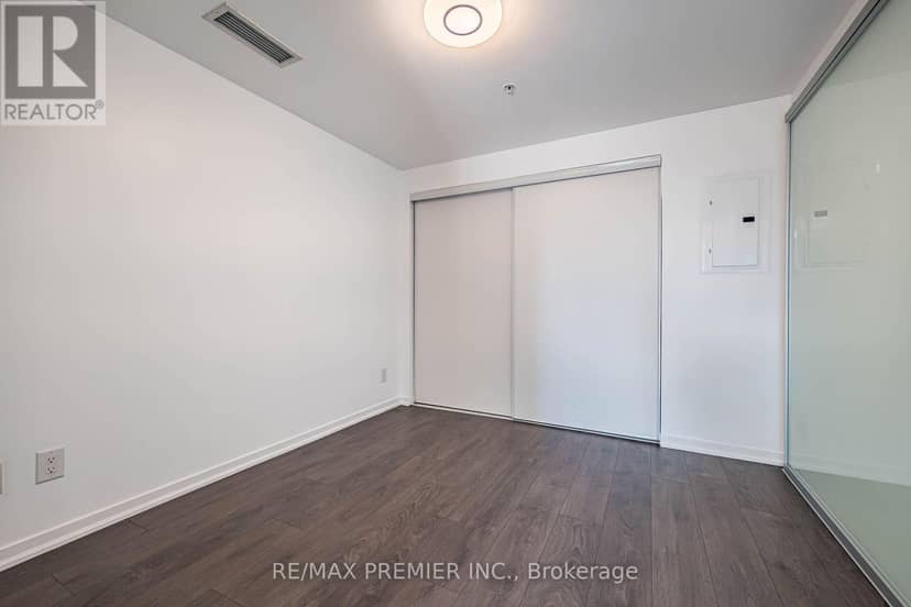 808 - 68 Abell Street — photo 14 of 40