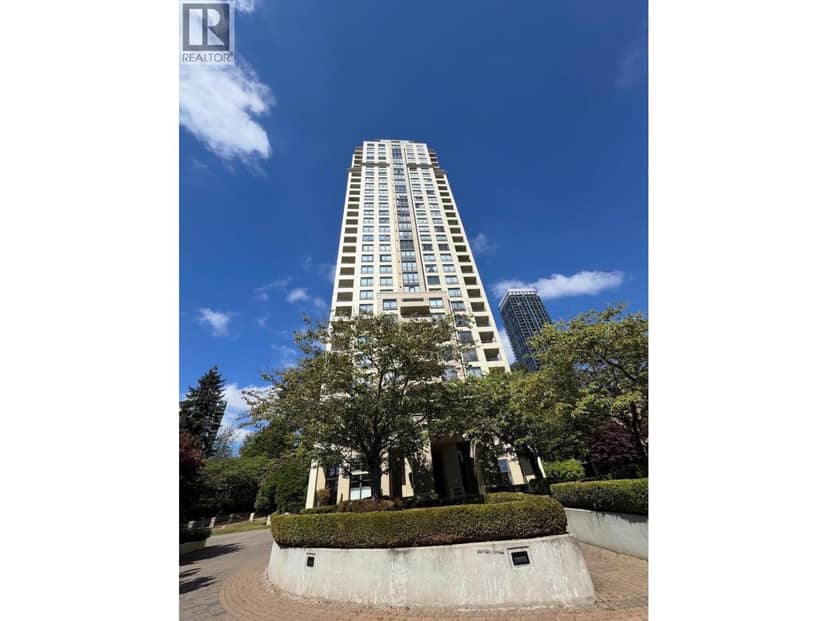 307 4333 Central Boulevard, Burnaby, photo 2