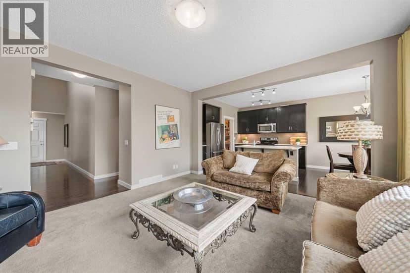4728 Elgin Avenue SE — photo 12 of 40