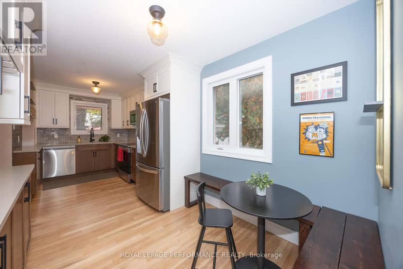 340 St-Denis Street — photo 15 of 40