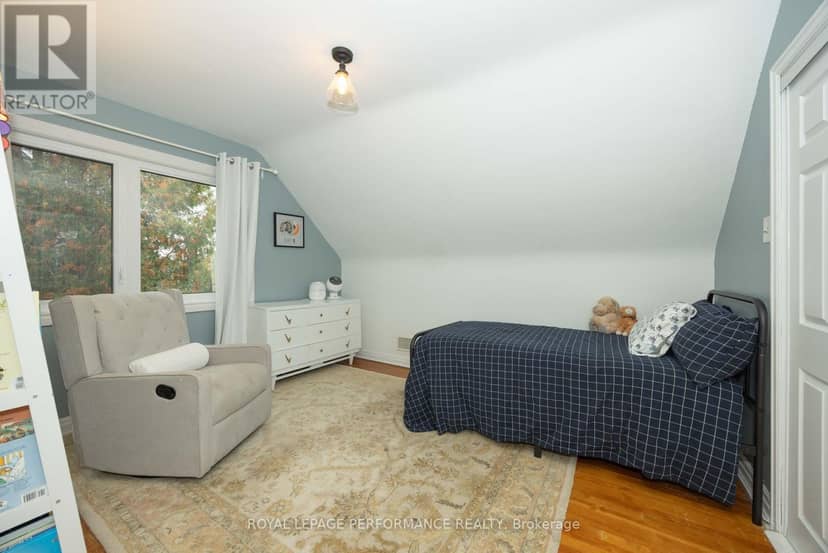 340 St-Denis Street — photo 22 of 40