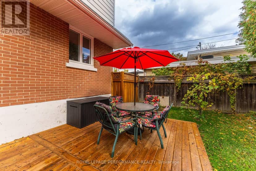 340 St-Denis Street — photo 38 of 40