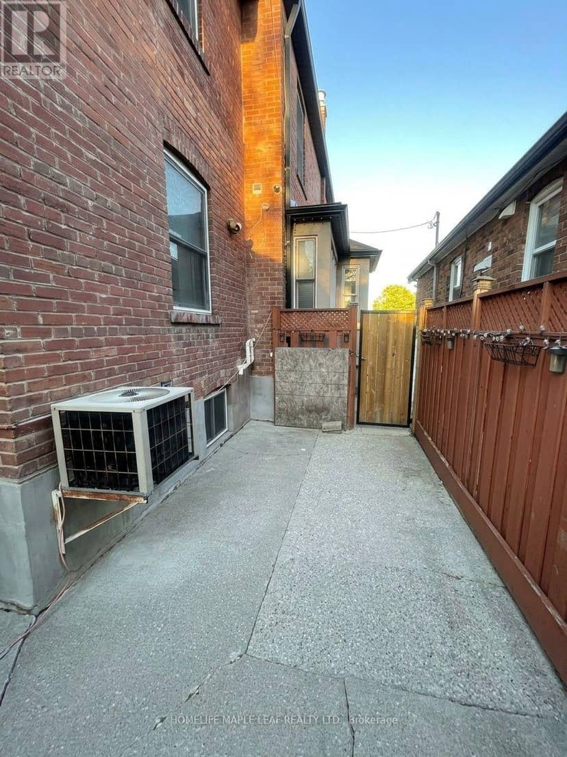 600 Oakwood Avenue — photo 29 of 37