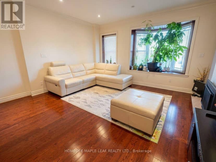 600 Oakwood Avenue, Toronto, photo 5