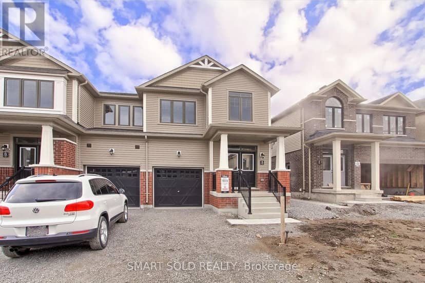 15 Durham Avenue, Barrie, photo 2