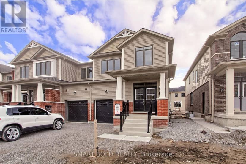 15 Durham Avenue, Barrie, photo 3