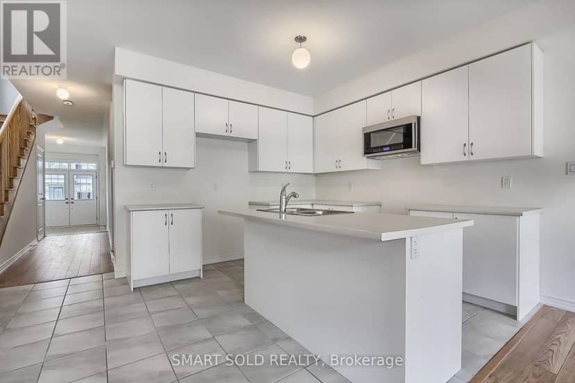 15 Durham Avenue, Barrie, photo 8