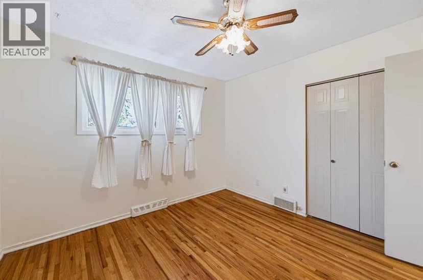 107 Hallbrook Drive SW — photo 20 of 40