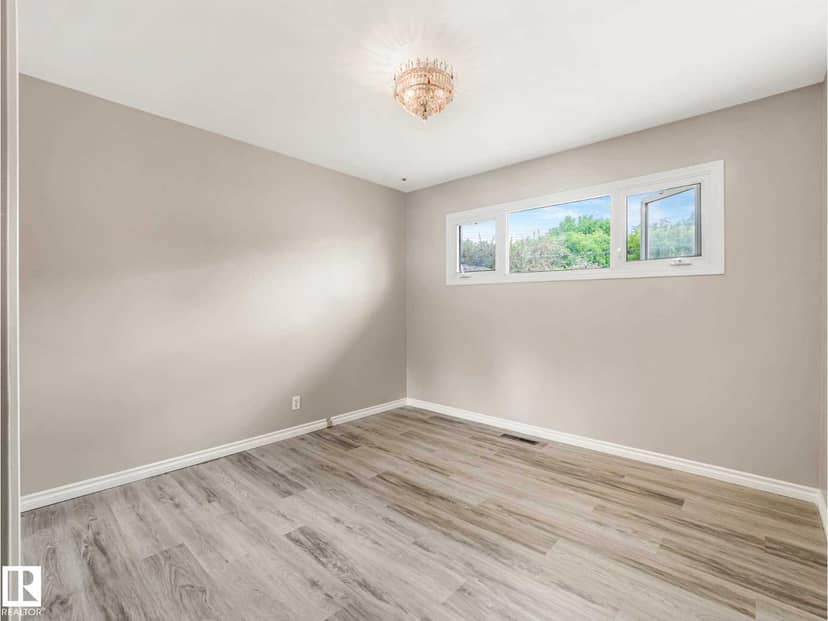 15916 88B AV NW — photo 26 of 40
