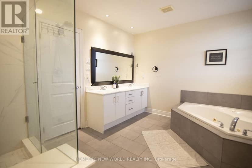 585A Oxford Street — photo 20 of 27
