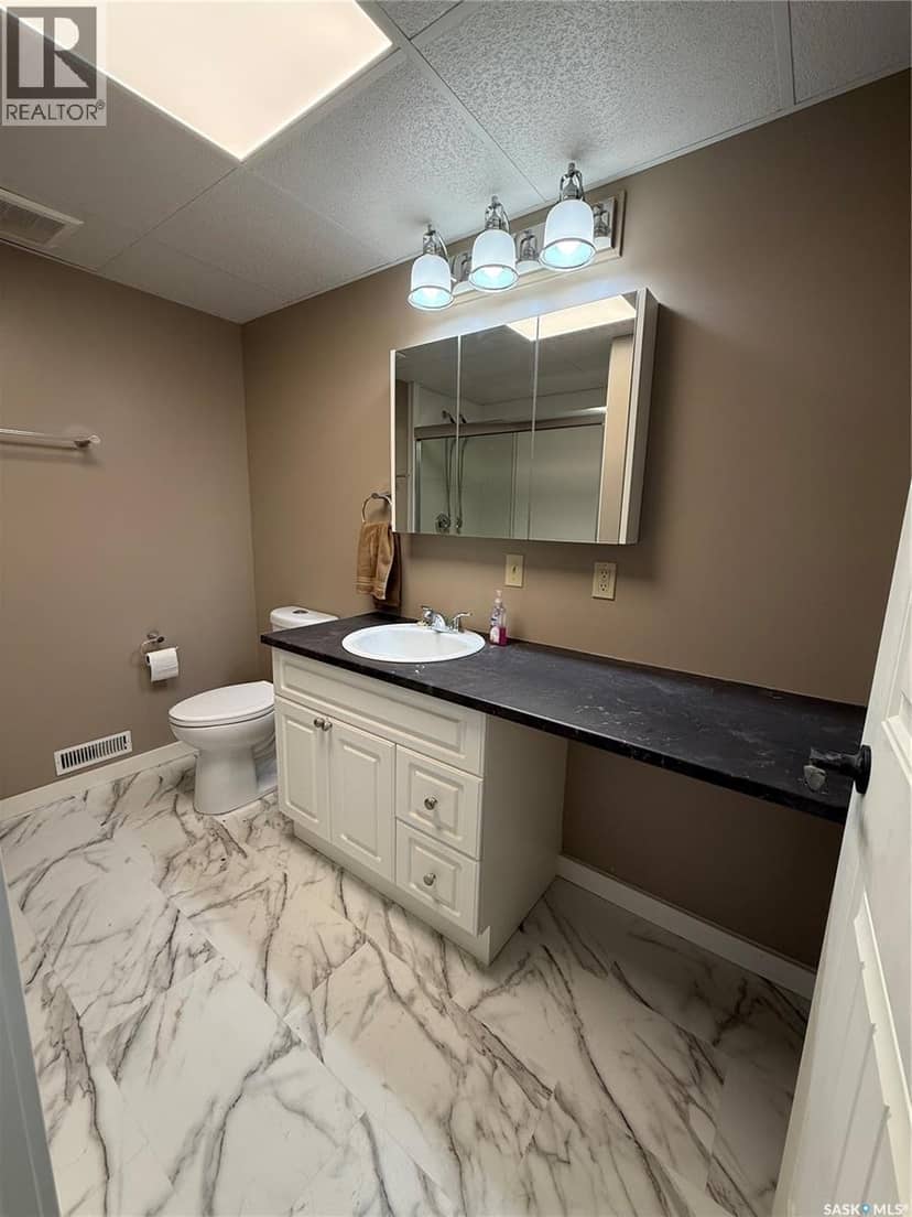 801 Lorne STREET W — photo 16 of 21