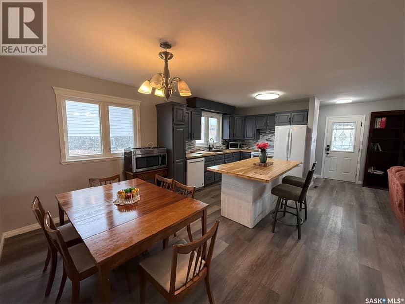 801 Lorne STREET W, Swift Current, photo 3