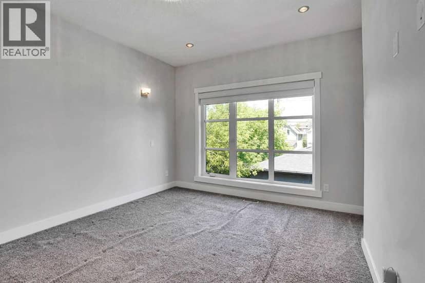 1018 20 Avenue SE — photo 18 of 40