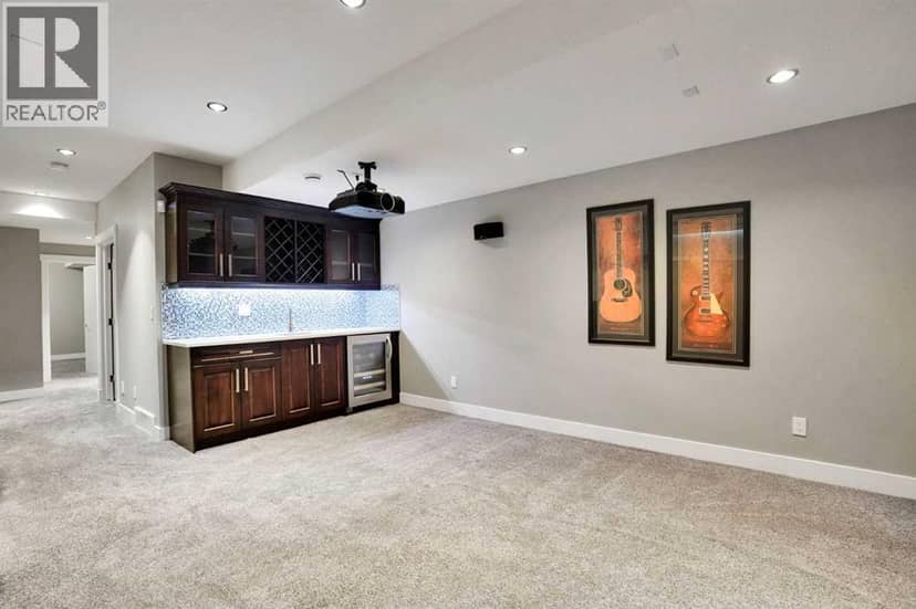 1018 20 Avenue SE — photo 32 of 40