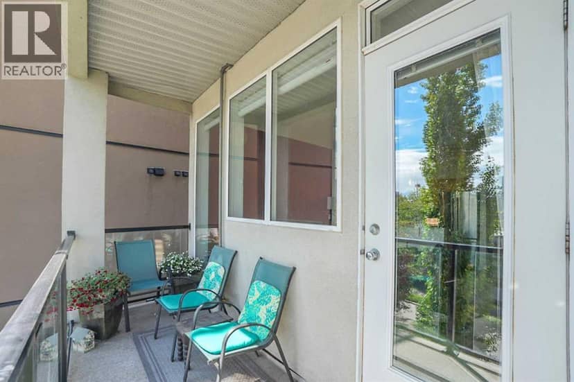 205, 540 5 Avenue NE, Calgary, photo 3