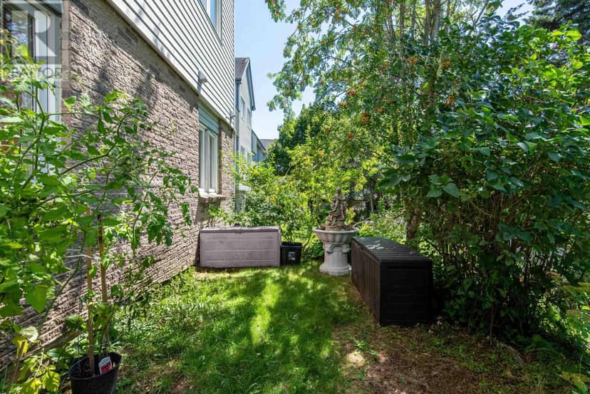 201 2 Lombardy Lane — photo 16 of 20