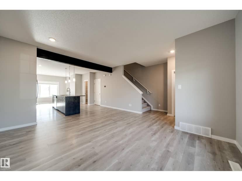 15927 13 AV SW — photo 13 of 40
