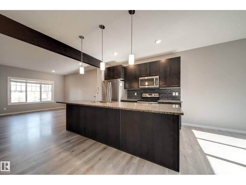 15927 13 AV SW — photo 16 of 40
