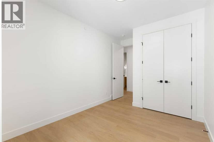 26 St Andrews Close — photo 25 of 40