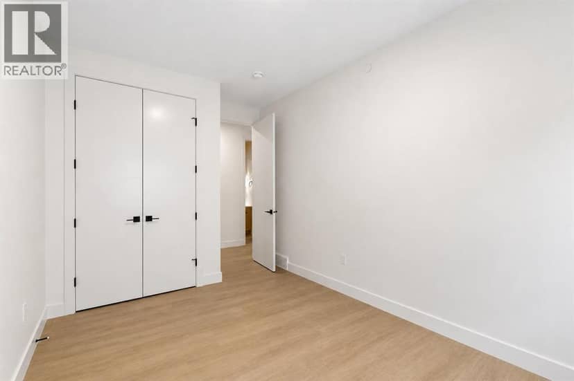 24 St Andrews Close — photo 10 of 40