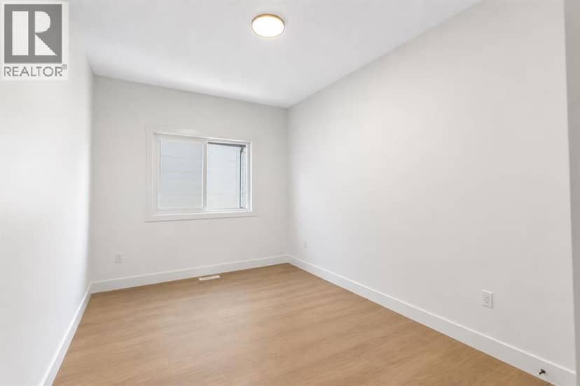 24 St Andrews Close — photo 9 of 40