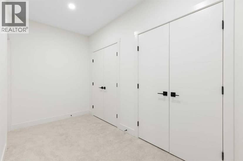 24 St Andrews Close — photo 35 of 40