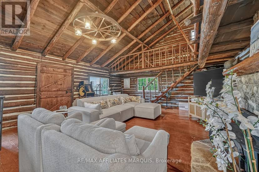 124 McLaren Lane — photo 9 of 40