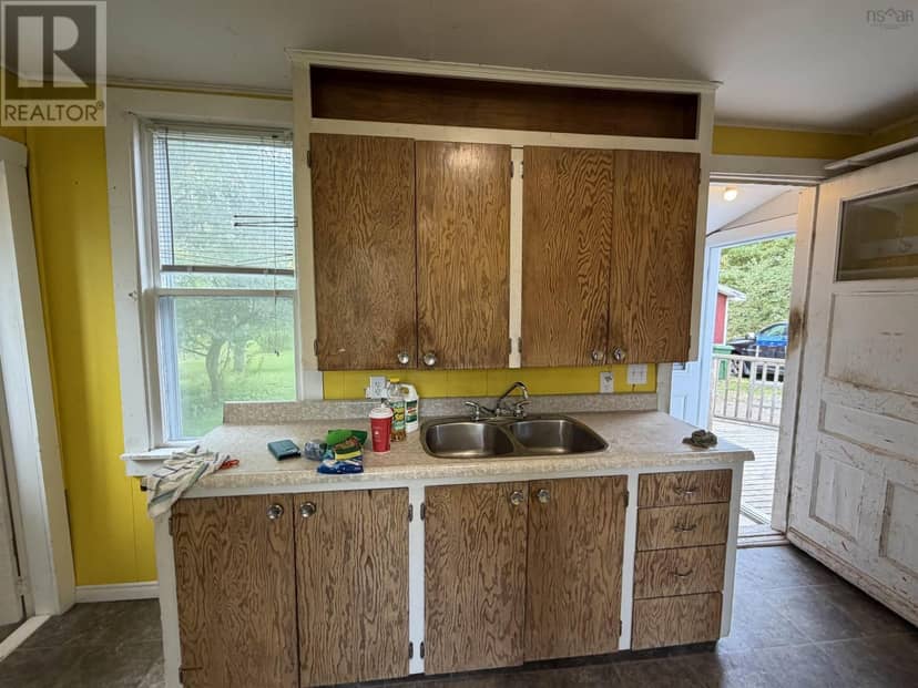 1108 Highway 2 — photo 15 of 26
