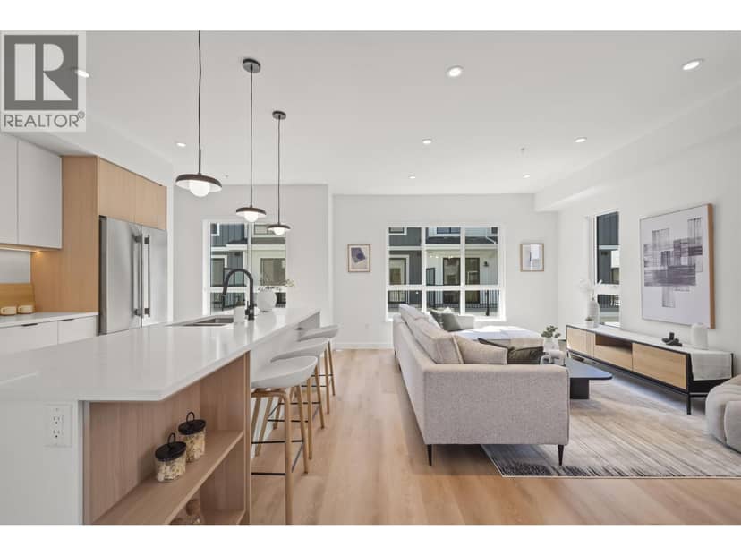 26 388 Duncan Street, New Westminster, photo 2