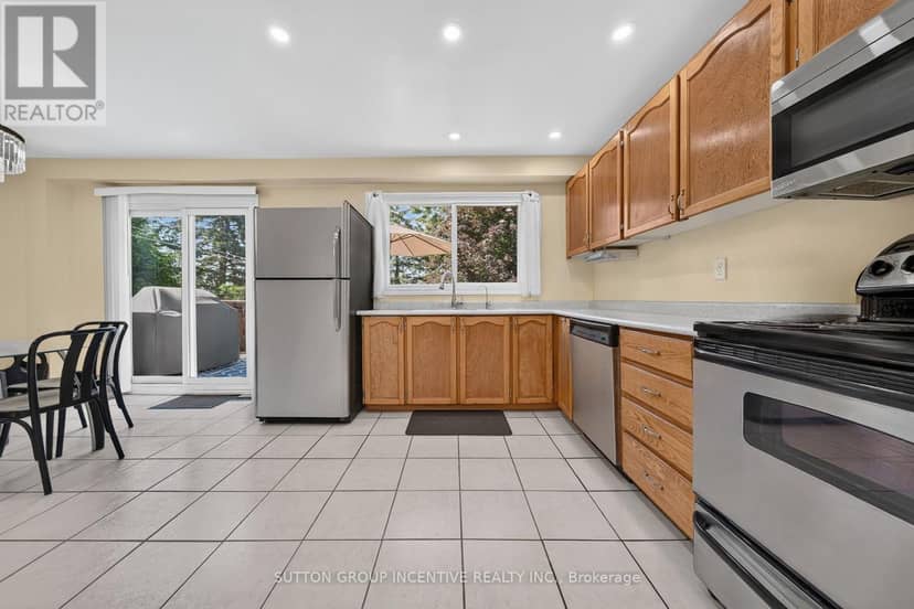 26 Fox Run, Barrie, photo 8