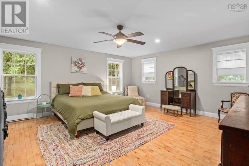 33 Grange Street — photo 18 of 26