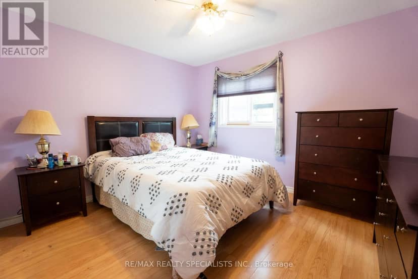 26 Vivaldi Crescent — photo 13 of 40