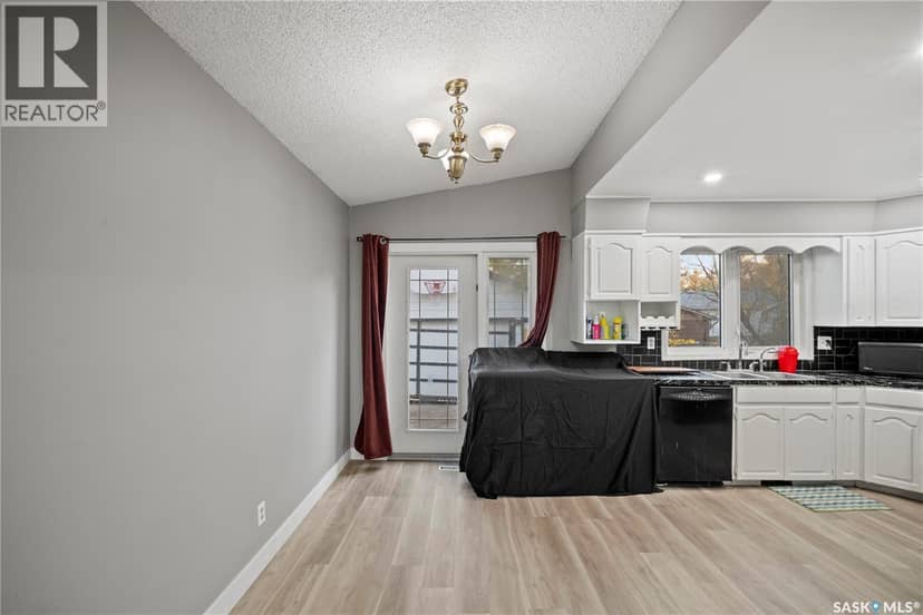 2225 Bedford Avenue E, Regina, photo 6