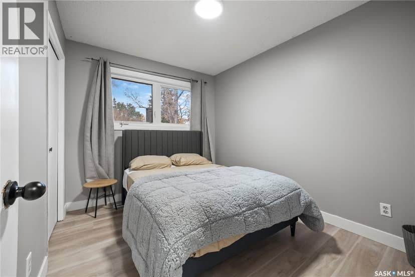 2225 Bedford Avenue E — photo 10 of 13